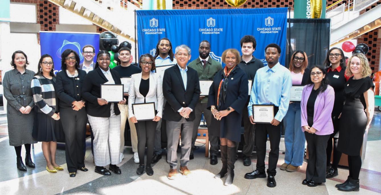 Chicago State University and ComEd leadership pictured along with scholarship recipients.